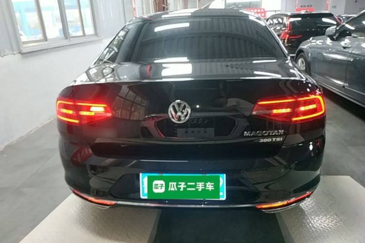 Used Volkswagen Magotan 2018 380TSI DSG Luxury Model Rear