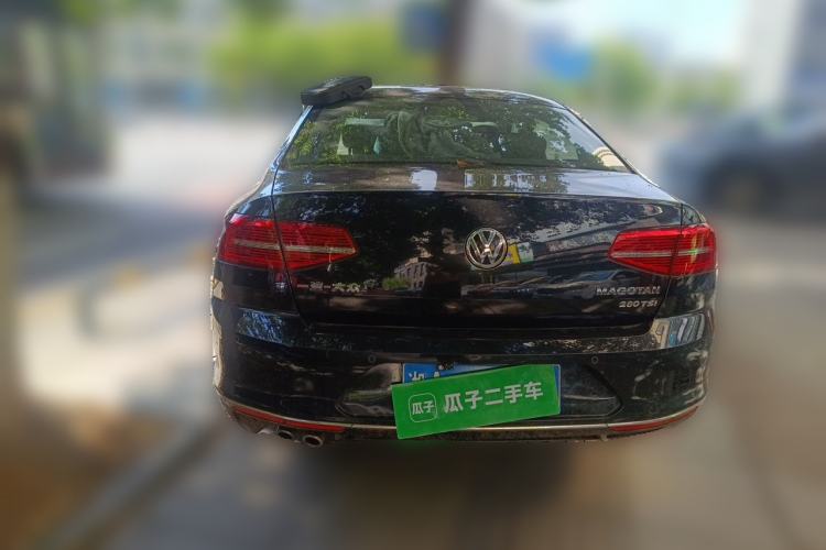 Used Volkswagen Magotan 2018 280TSI DSG Comfort Model Rear