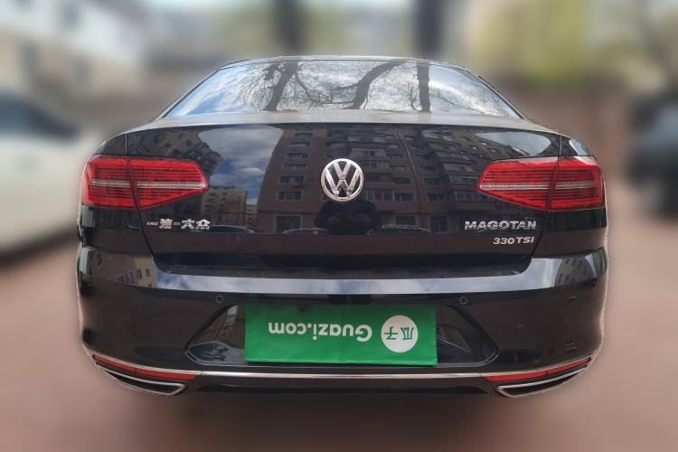 Used Volkswagen Magotan 2018 280TSI DSG Comfort Model Rear