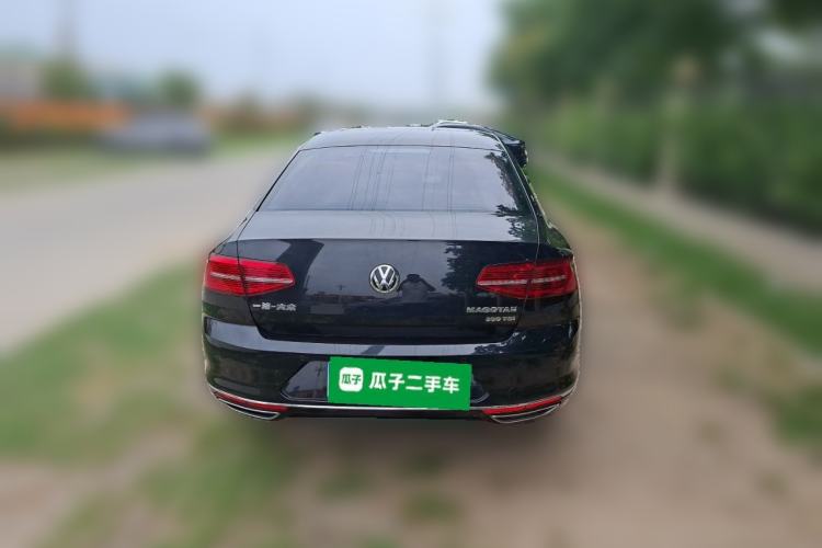 Used Volkswagen Magotan 2018 330TSI DSG Luxury Model Rear