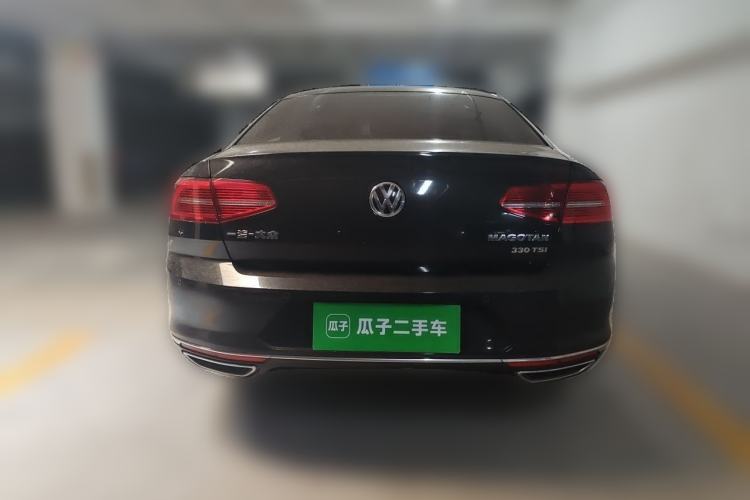 Used Volkswagen Magotan 2018 Facelift 330TSI DSG Luxury Model Rear