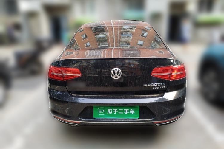 Used Volkswagen Magotan 2018 330TSI DSG Luxury Model Rear