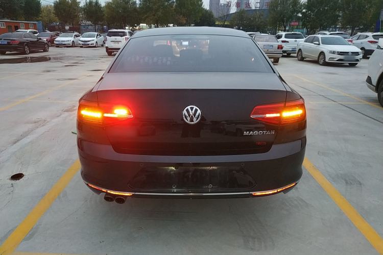 Used Volkswagen Magotan 2018 330TSI DSG Advanced Model Rear