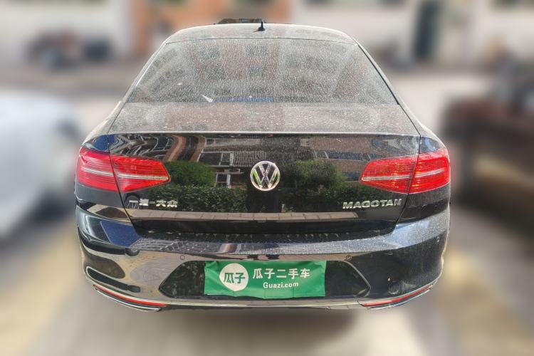 Used Volkswagen Magotan 2018 330TSI DSG Luxury Model Rear
