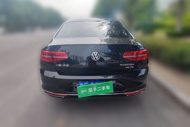 Used Volkswagen Magotan 2018 Facelift 330TSI DSG Luxury Model Rear