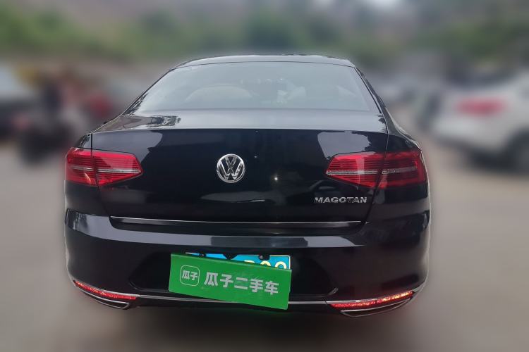 Used Volkswagen Magotan 2018 280TSI DSG Comfort Model Rear