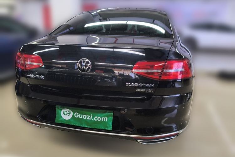 Used Volkswagen Magotan 2018 330TSI DSG Advanced Model Rear