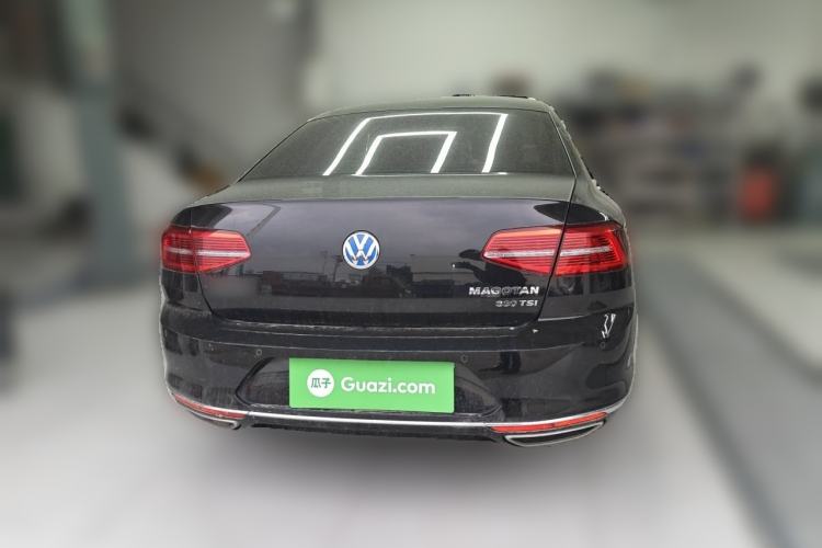 Used Volkswagen Magotan 2018 Facelift 330TSI DSG Luxury Model Rear