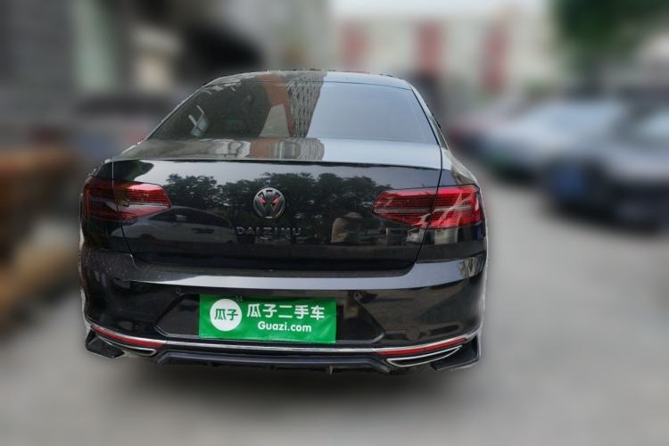 Used Volkswagen Magotan 2018 330TSI DSG Luxury Model Rear