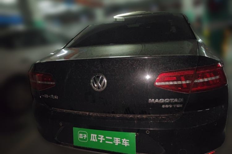 Used Volkswagen Magotan 2018 330TSI DSG Comfort Model Rear