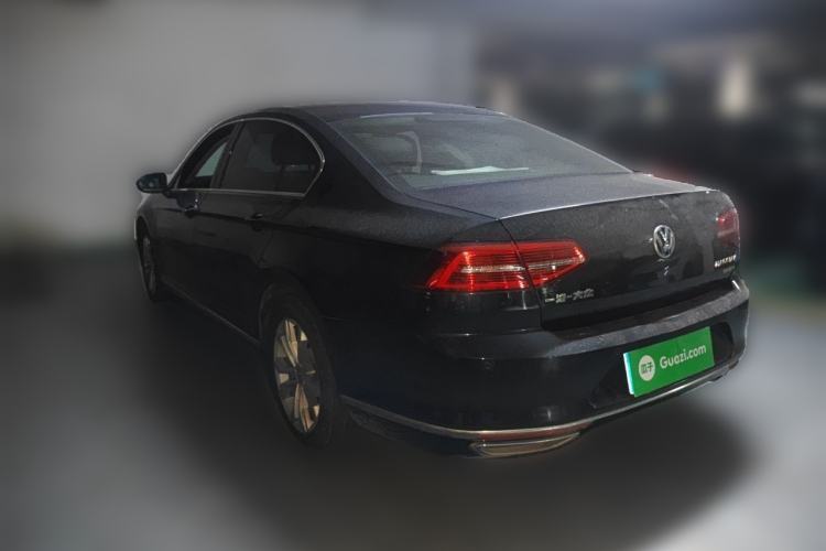 Used Volkswagen Magotan 2018 330TSI DSG Luxury Model Rear Left 45 Deg