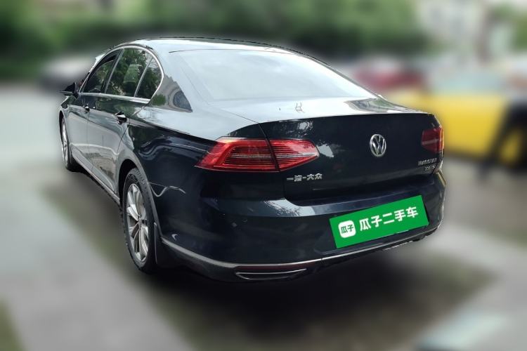 Used Volkswagen Magotan 2018 330TSI DSG Luxury Model Rear Left 45 Deg