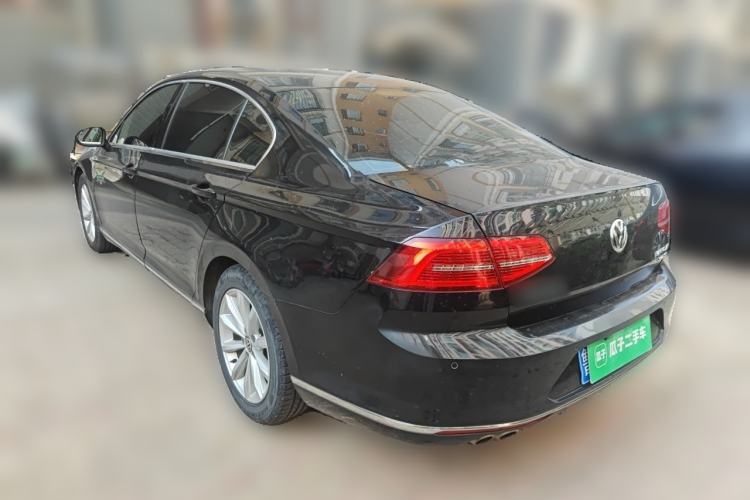 Used Volkswagen Magotan 2018 330TSI DSG Advanced Model Rear Left 45 Deg