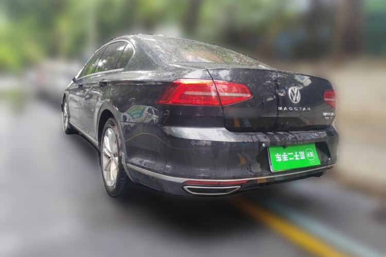 Used Volkswagen Magotan 2018 330TSI DSG Luxury Model Rear Left 45 Deg