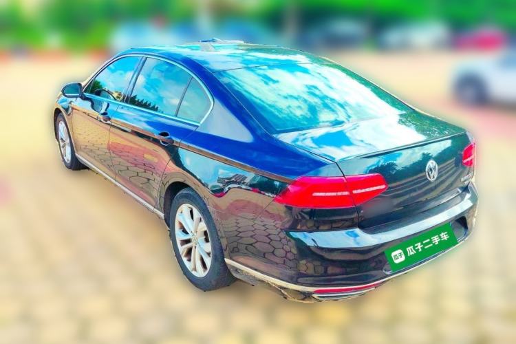 Used Volkswagen Magotan 2018 330TSI DSG Luxury Model Rear Left 45 Deg