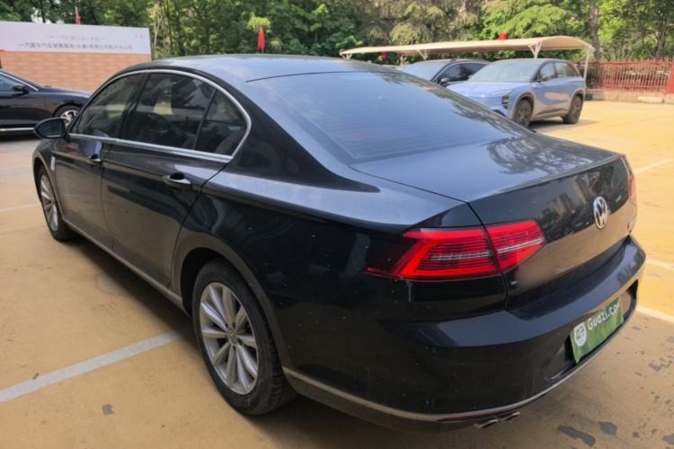 Used Volkswagen Magotan 2018 330TSI DSG Advanced Model Rear Left 45 Deg