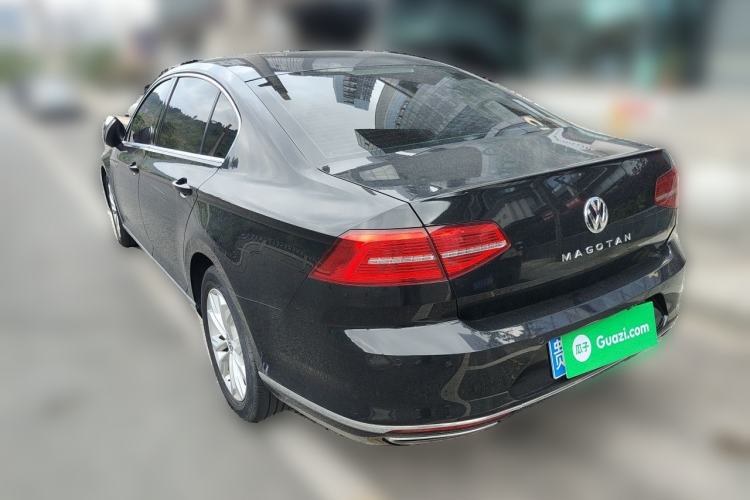 Used Volkswagen Magotan 2018 330TSI DSG Luxury Model Rear Left 45 Deg