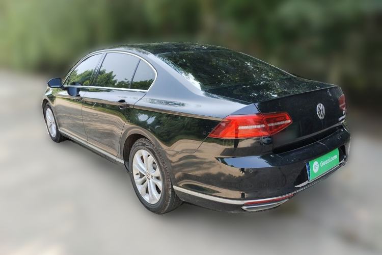 Used Volkswagen Magotan 2018 330TSI DSG Luxury Model Rear Left 45 Deg