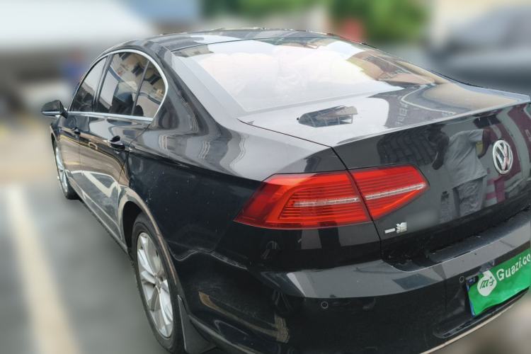 Used Volkswagen Magotan 2018 Facelift 330TSI DSG Luxury Model Rear Left 45 Deg