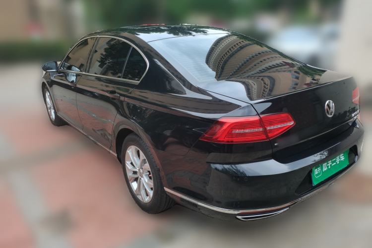 Used Volkswagen Magotan 2018 Facelift 330TSI DSG Luxury Model Rear Left 45 Deg
