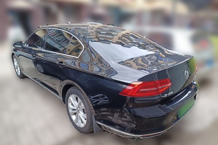 Used Volkswagen Magotan 2018 330TSI DSG Luxury Model Rear Left 45 Deg