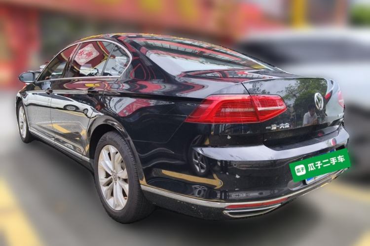 Used Volkswagen Magotan 2018 330TSI DSG Luxury Model Rear Left 45 Deg