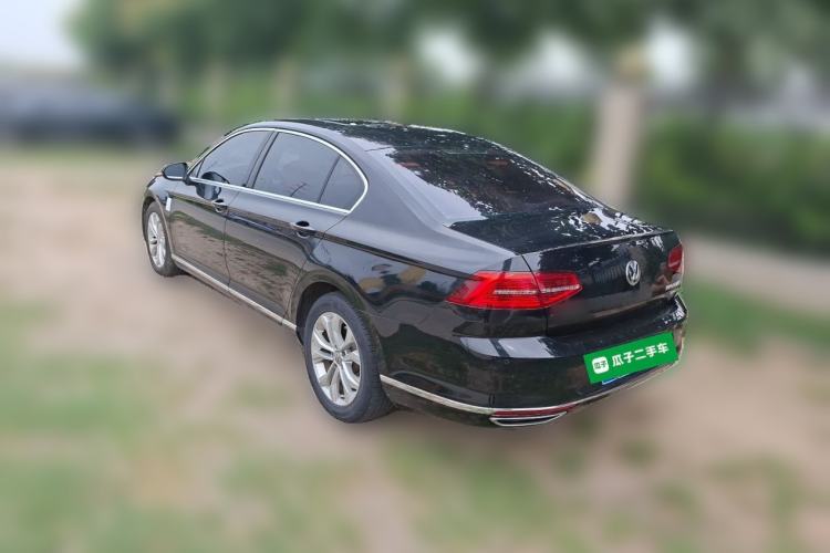 Used Volkswagen Magotan 2018 330TSI DSG Luxury Model Rear Left 45 Deg