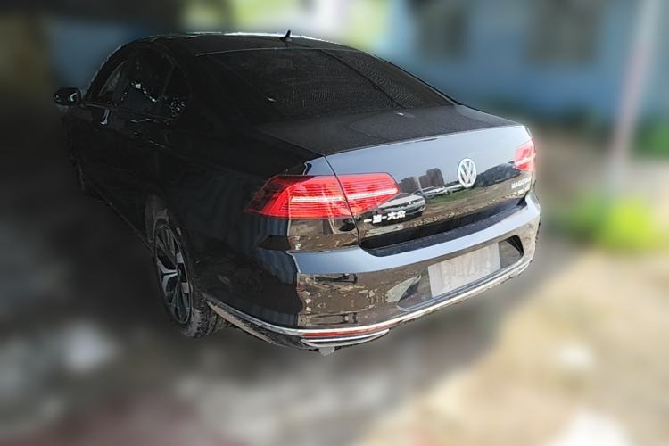 Used Volkswagen Magotan 2018 330TSI DSG Luxury Model Rear Left 45 Deg