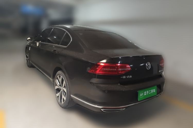 Used Volkswagen Magotan 2018 Facelift 330TSI DSG Luxury Model Rear Left 45 Deg