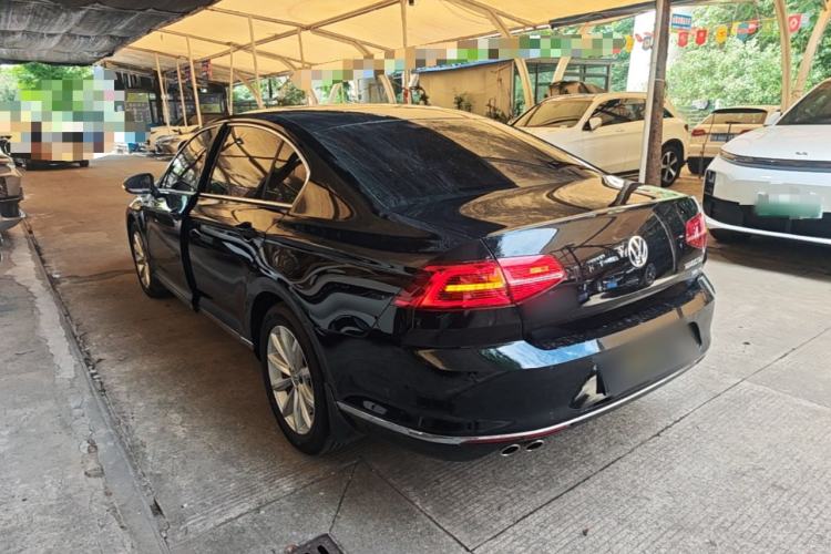 Used Volkswagen Magotan 2018 330TSI DSG Advanced Model Rear Left 45 Deg