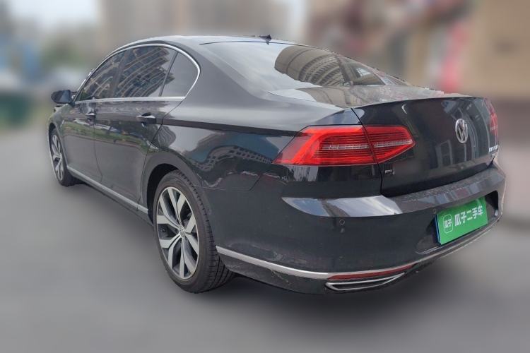 Used Volkswagen Magotan 2018 330TSI DSG Luxury Model Rear Left 45 Deg