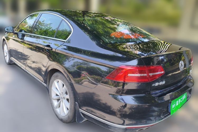 Used Volkswagen Magotan 2018 330TSI DSG Advanced Model Rear Left 45 Deg