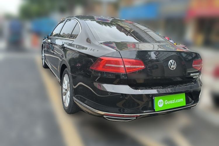 Used Volkswagen Magotan 2018 330TSI DSG Luxury Model Rear Left 45 Deg