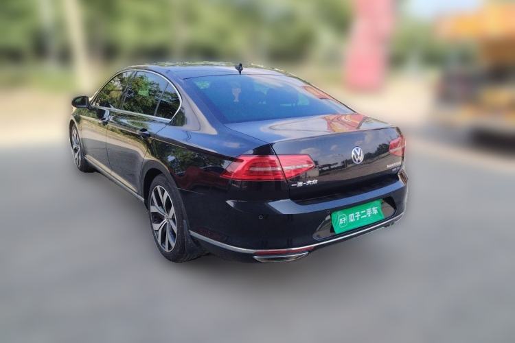 Used Volkswagen Magotan 2018 380TSI DSG Prestige Model Rear Left 45 Deg