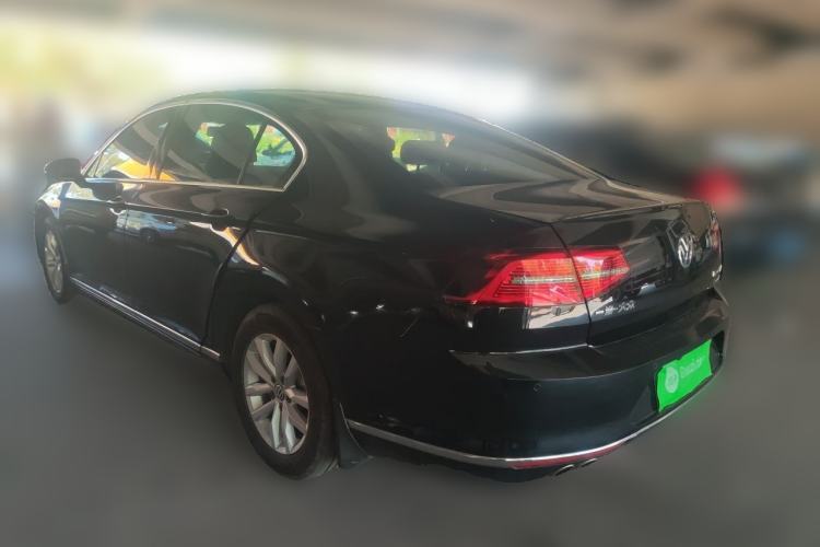 Used Volkswagen Magotan 2018 280TSI DSG Comfort Model Rear Left 45 Deg