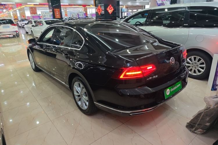 Used Volkswagen Magotan 2018 Facelift 330TSI DSG Luxury Model Rear Left 45 Deg