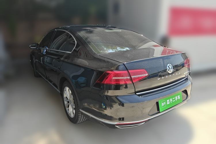 Used Volkswagen Magotan 2018 330TSI DSG Luxury Model Rear Left 45 Deg