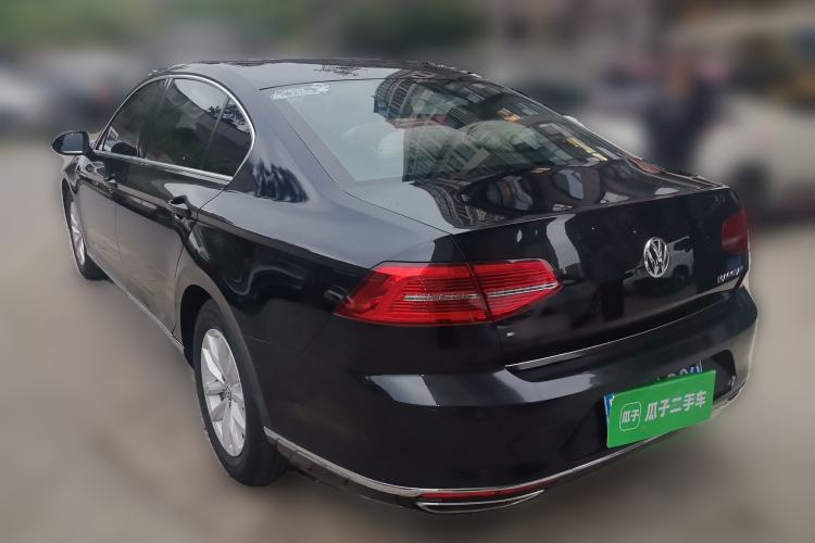 Used Volkswagen Magotan 2018 280TSI DSG Comfort Model Rear Left 45 Deg
