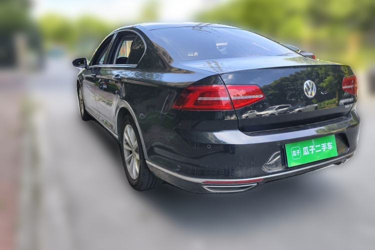 Used Volkswagen Magotan 2018 330TSI DSG Advanced Model Rear Left 45 Deg