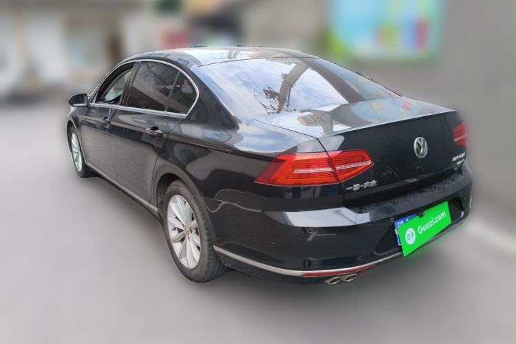 Used Volkswagen Magotan 2018 330TSI DSG Advanced Model Rear Left 45 Deg