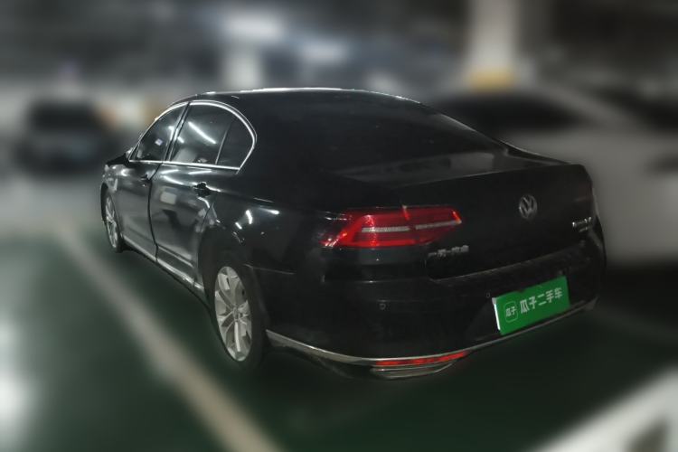 Used Volkswagen Magotan 2018 330TSI DSG Luxury Model Rear Left 45 Deg