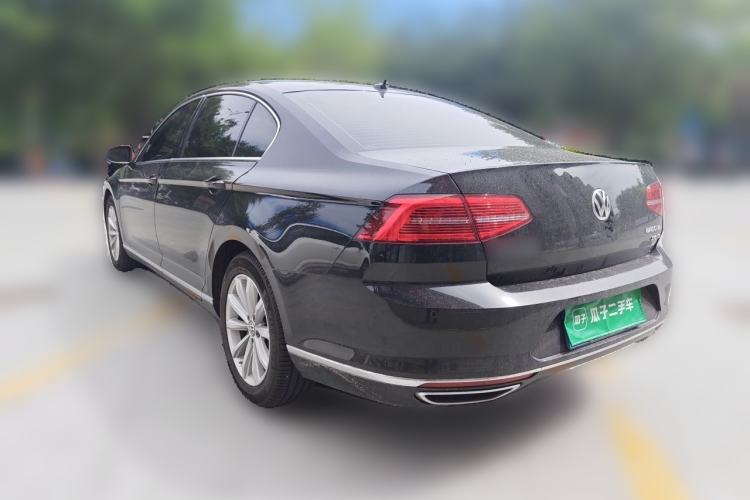 Used Volkswagen Magotan 2018 330TSI DSG Advanced Model Rear Left 45 Deg