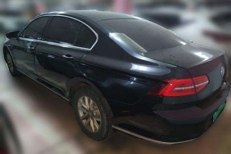 Used Volkswagen Magotan 2018 280TSI DSG Comfort Model Rear Left 45 Deg