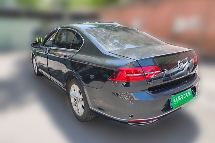 Used Volkswagen Magotan 2018 330TSI DSG Luxury Model Rear Left 45 Deg
