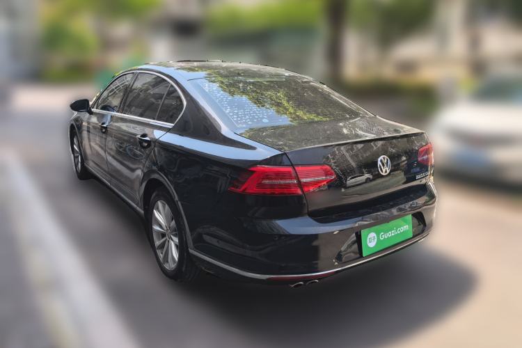 Used Volkswagen Magotan 2018 330TSI DSG Advanced Model Rear Left 45 Deg