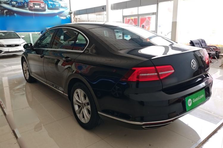 Used Volkswagen Magotan 2018 Facelift 330TSI DSG Luxury Model Rear Left 45 Deg