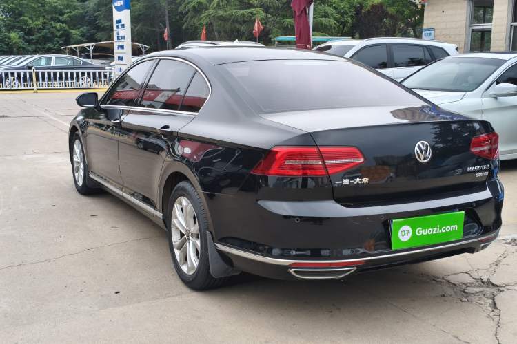 Used Volkswagen Magotan 2018 330TSI DSG Luxury Model Rear Left 45 Deg