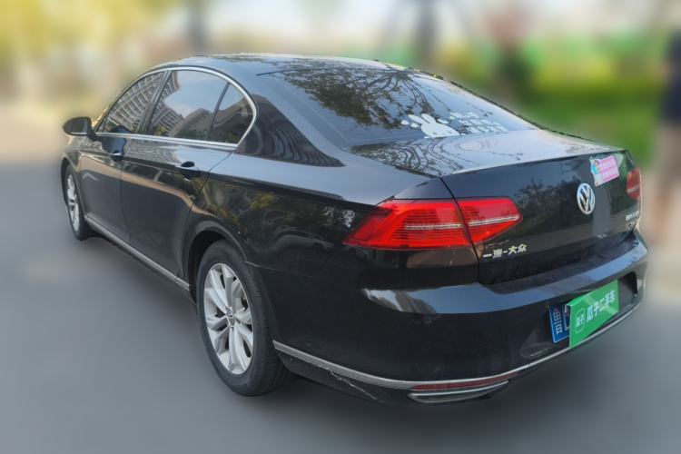 Used Volkswagen Magotan 2018 330TSI DSG Luxury Model Rear Left 45 Deg