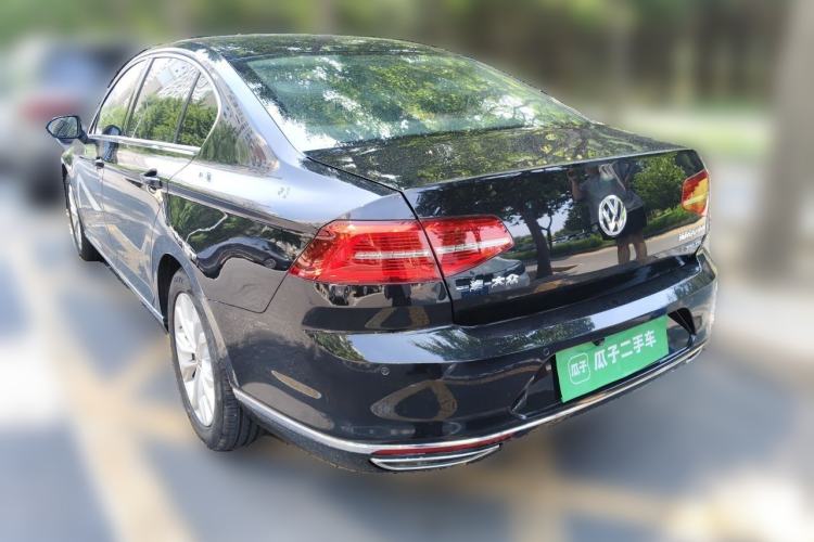 Used Volkswagen Magotan 2018 Facelift 330TSI DSG Luxury Model Rear Left 45 Deg