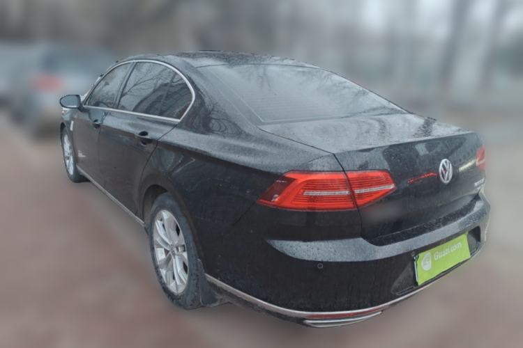 Used Volkswagen Magotan 2018 330TSI DSG Luxury Model Rear Left 45 Deg
